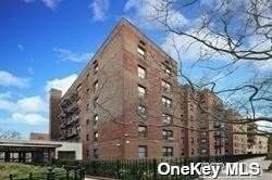 141-05 Pershing Crescent - Photo 1
