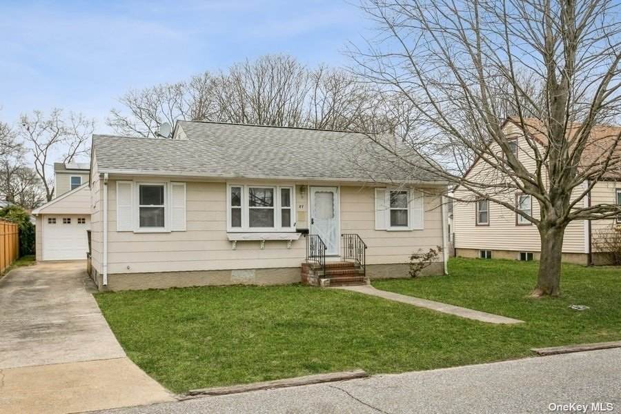 87 Copiague Place - Photo 1
