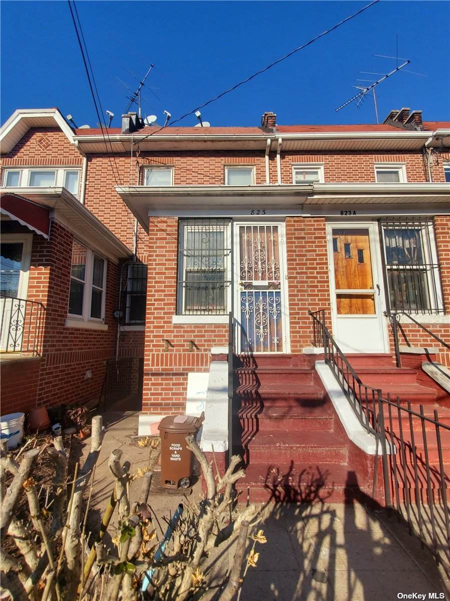 823 51 Street - Photo 1