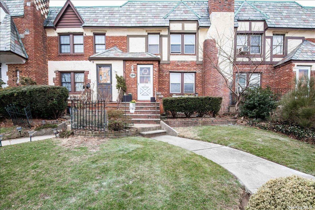 394 Cochran Place - Photo 1