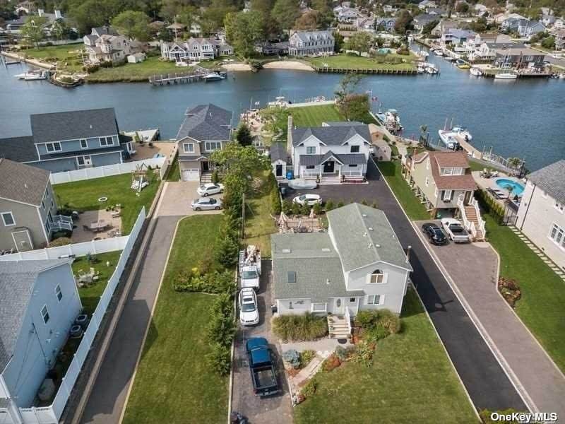 8 Riverdale Avenue - Photo 1