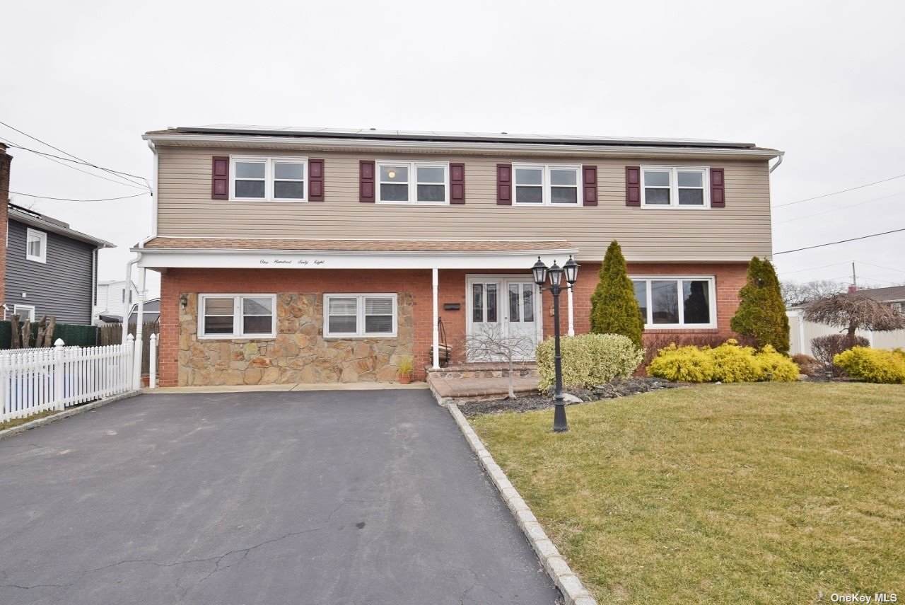 168 Wyona Avenue - Photo 1