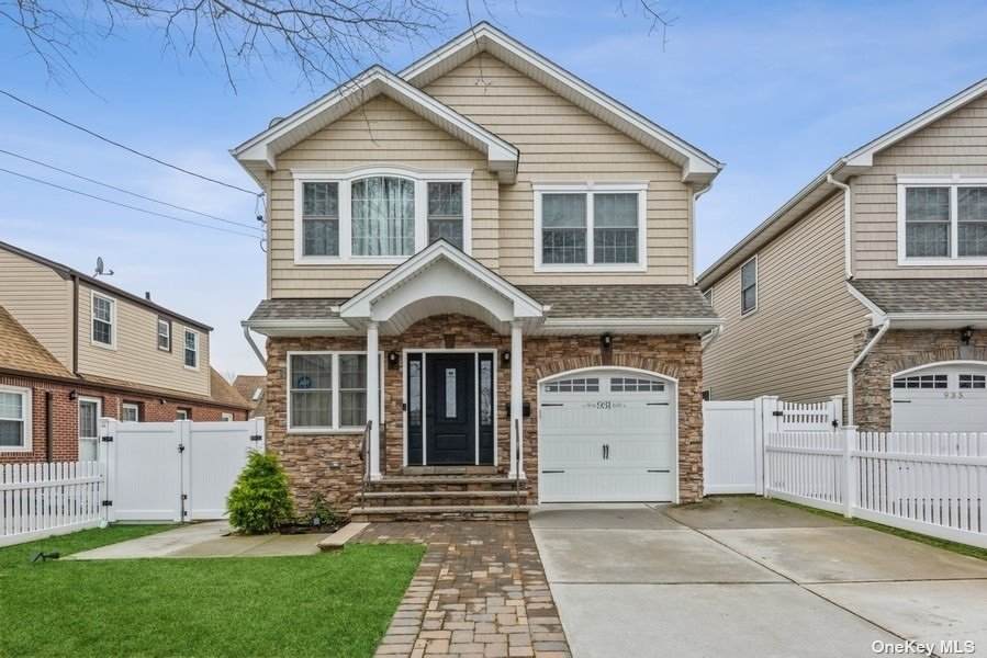 931 Benris Avenue - Photo 1