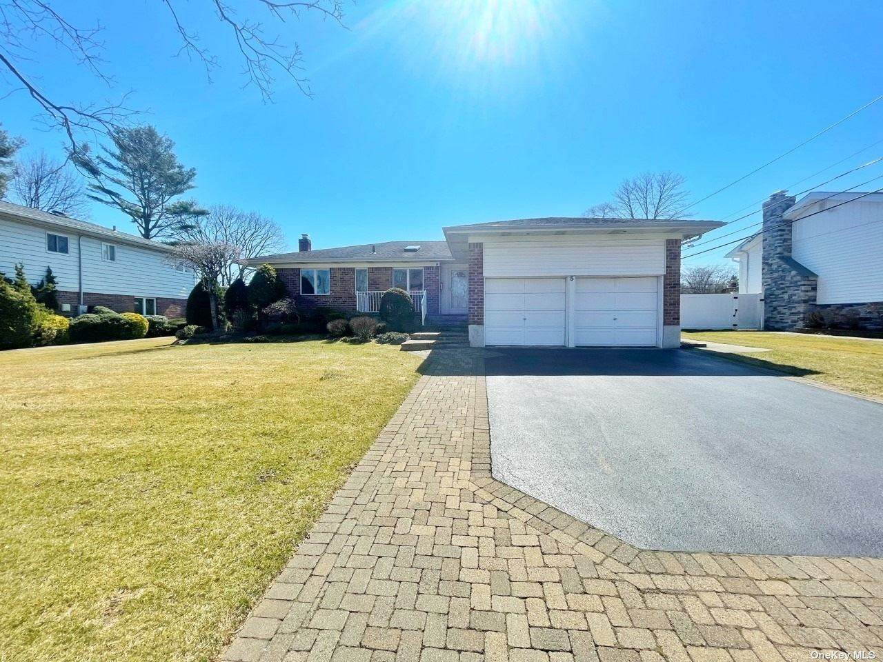 5 Schuyler Drive - Photo 1