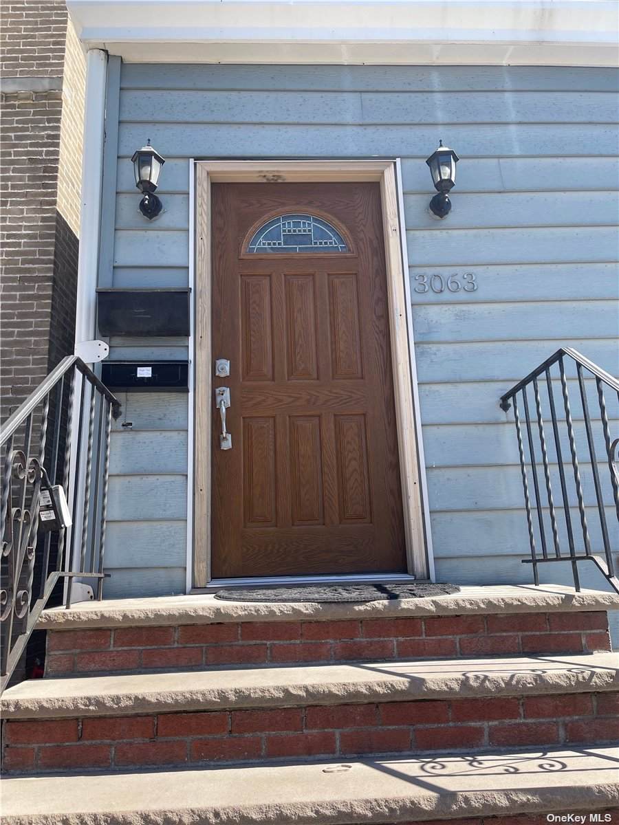 30-63 Crescent Street - Photo 1