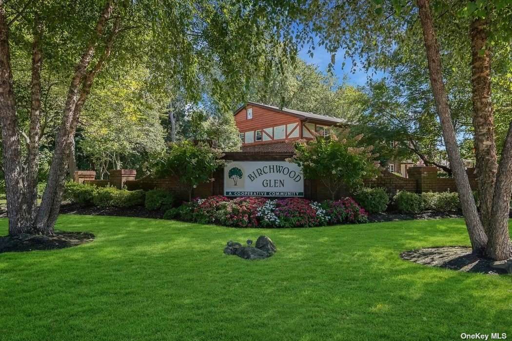 11 Glen Hollow Dr - Photo 1