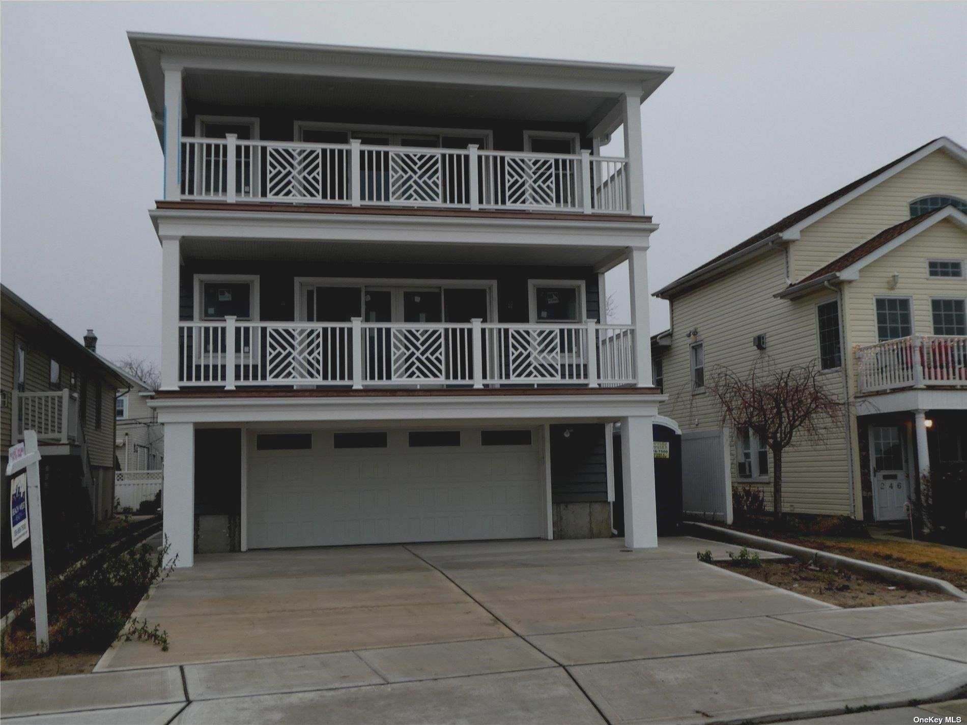 242 Bay Drive - Photo 1