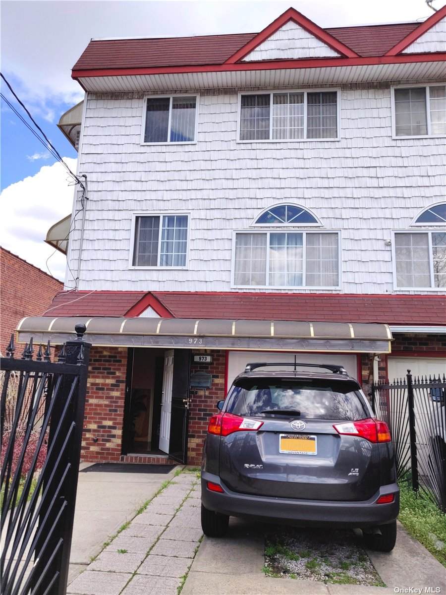 973 Cleveland Street - Photo 1