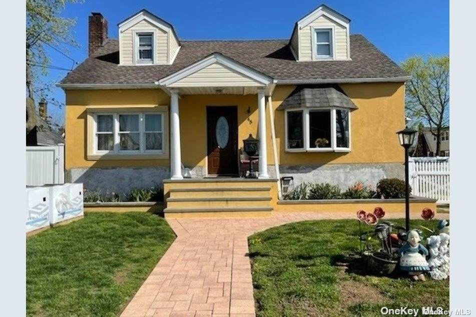 45 Putnam Avenue - Photo 1