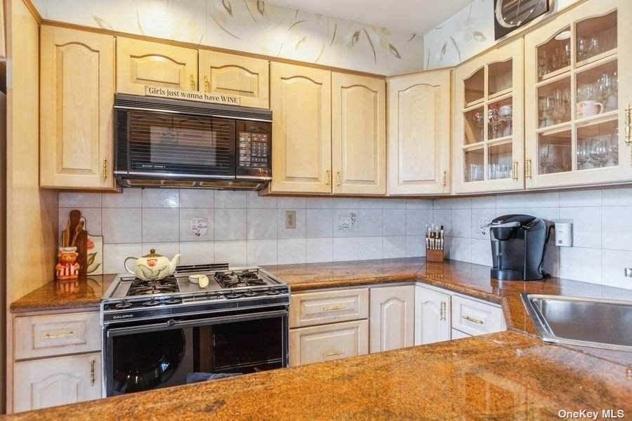 159-06 Cross Island Parkway - Photo 1