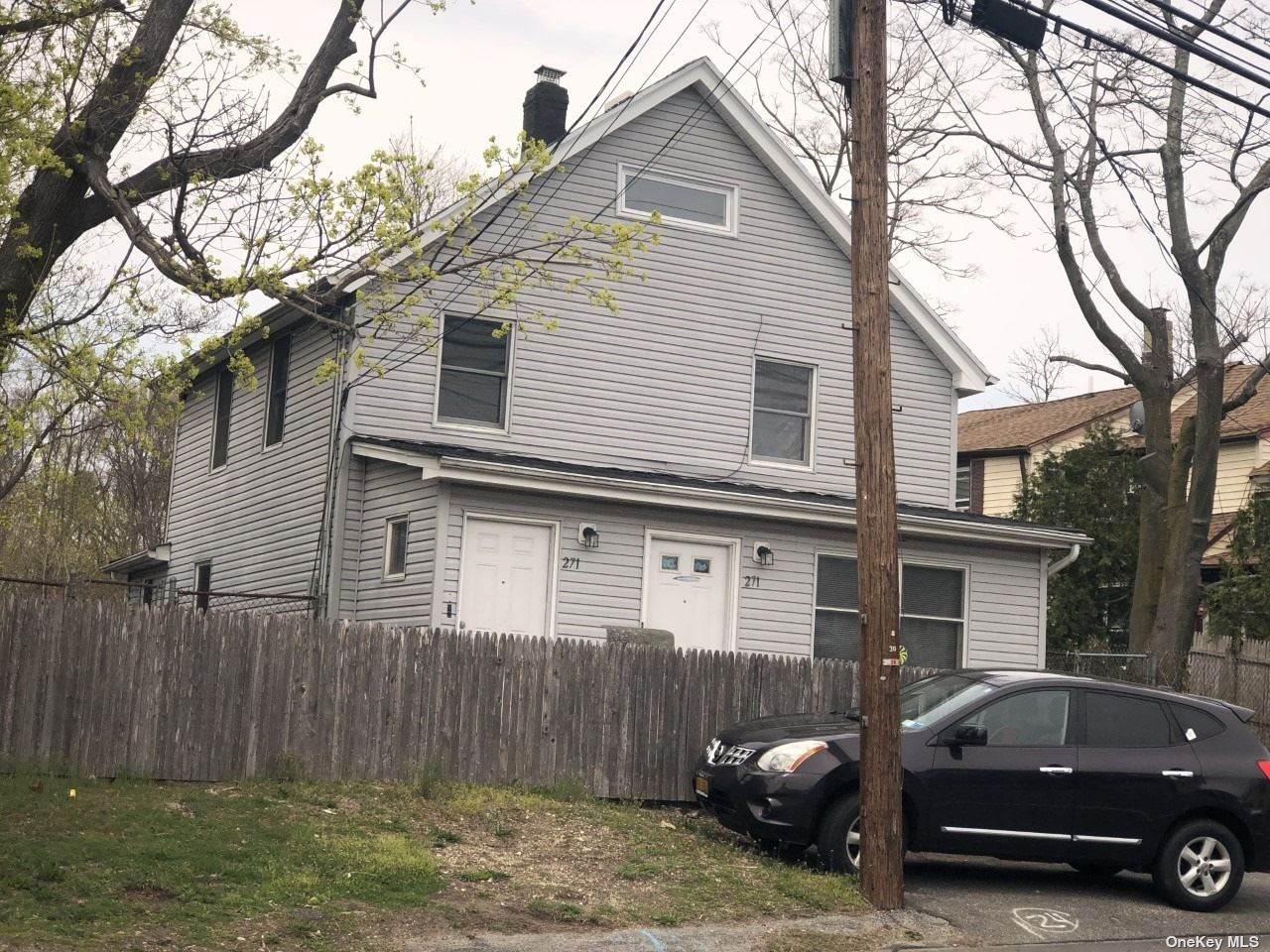 271 Broadway - Photo 1