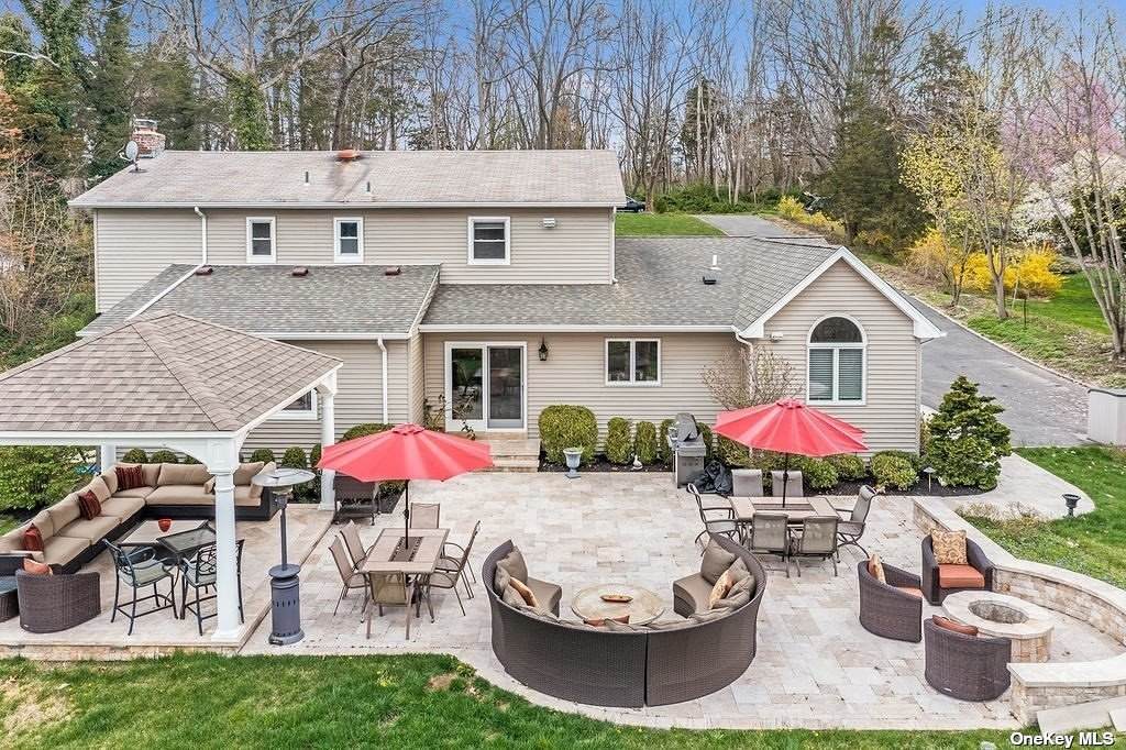 107 Buttonwood Drive - Photo 1