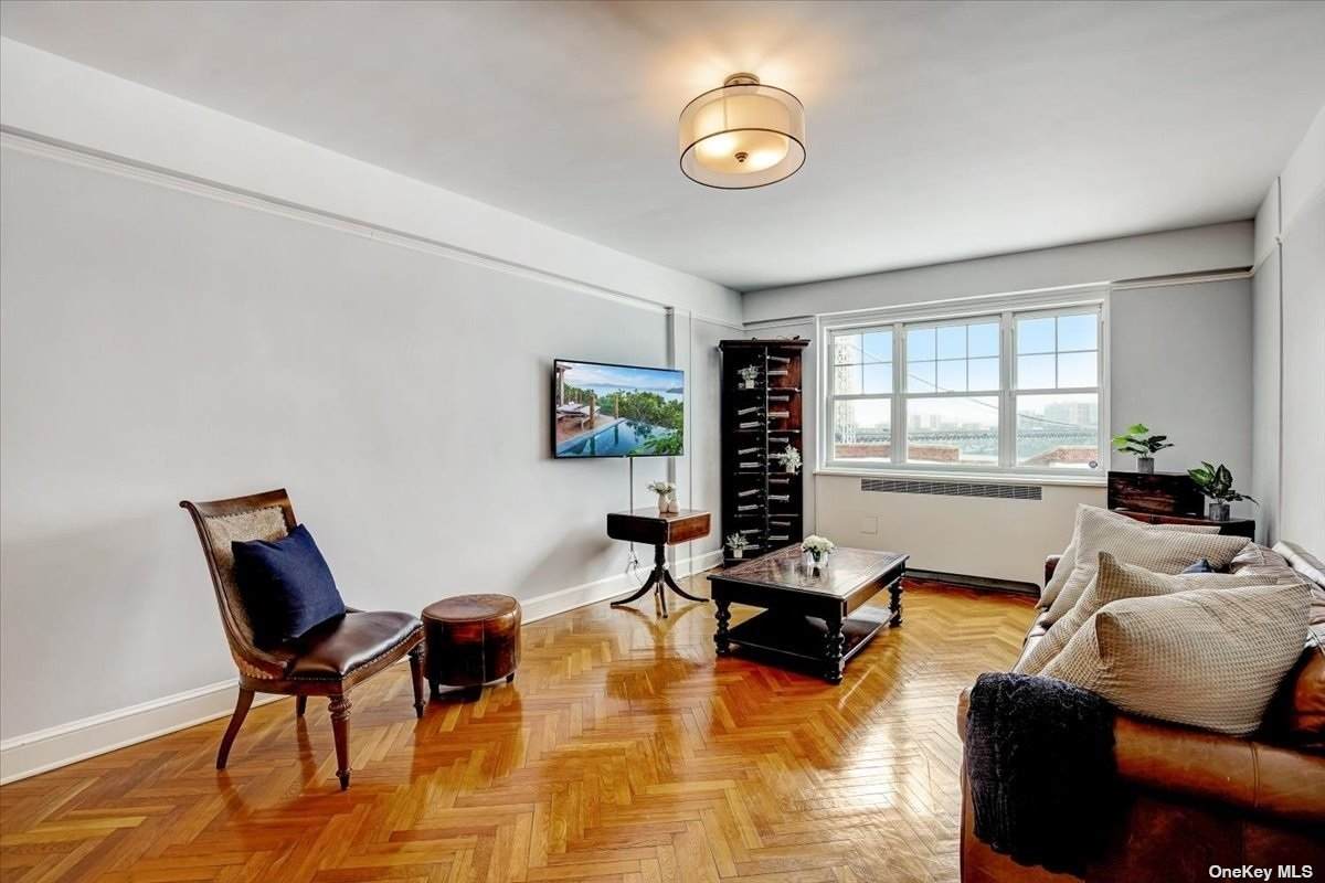 200 Cabrini Boulevard - Photo 1