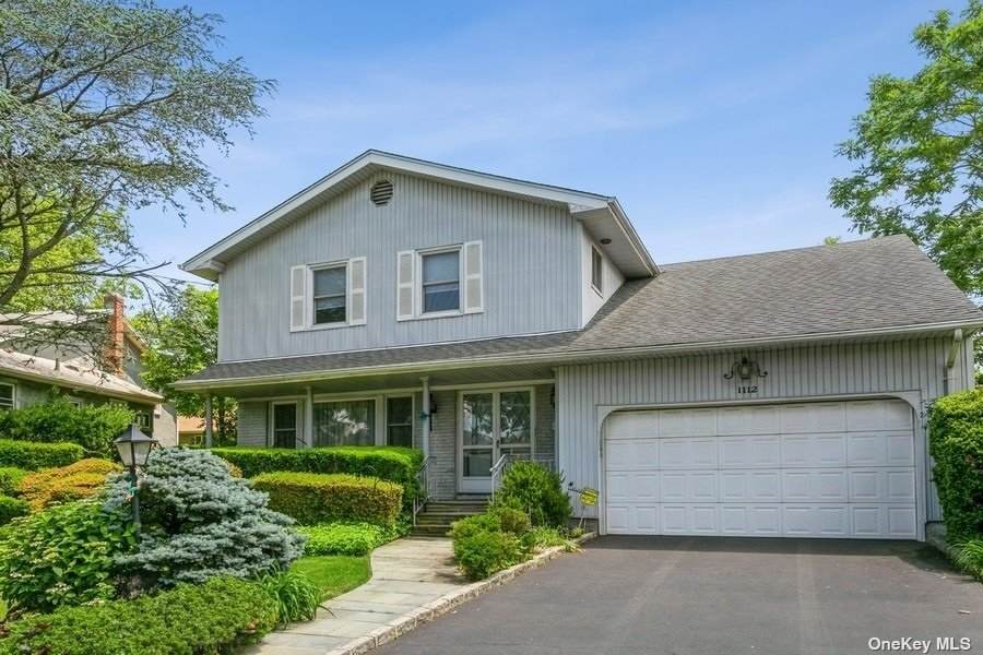 1112 Fordham Lane - Photo 1