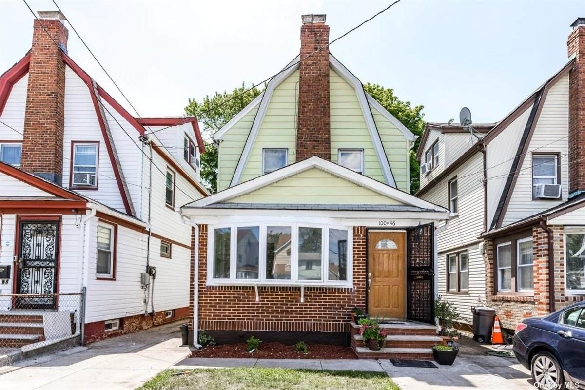 100-46 203rd Street - Photo 1