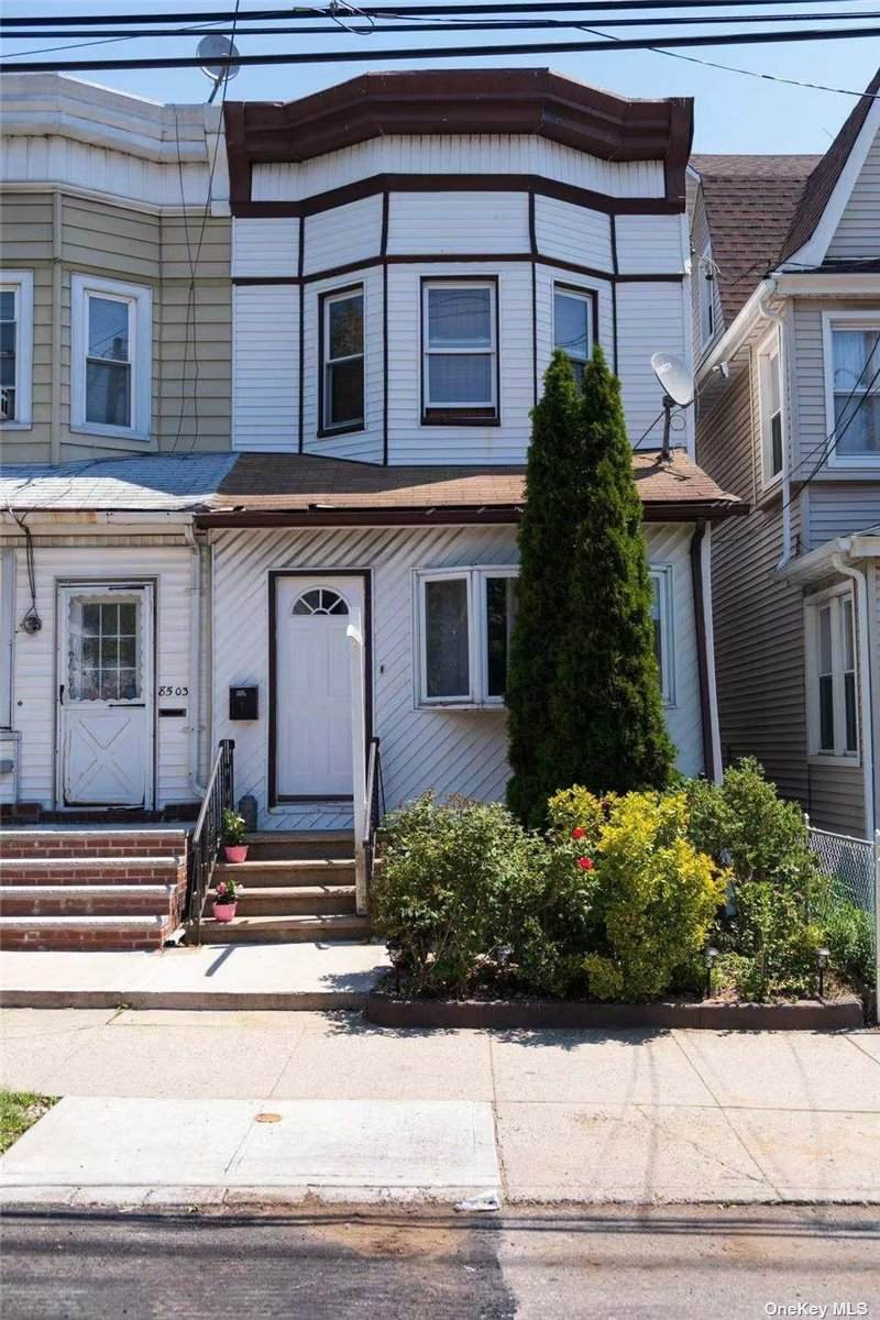8505 90th Street - Photo 1