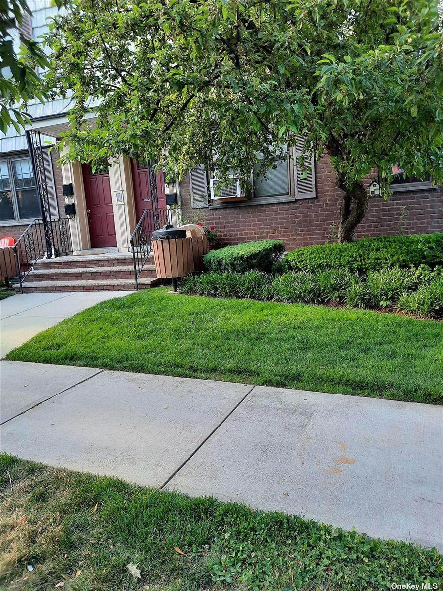 71-03 Park Drive East - Photo 1