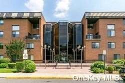 1 Ipswich Avenue - Photo 1