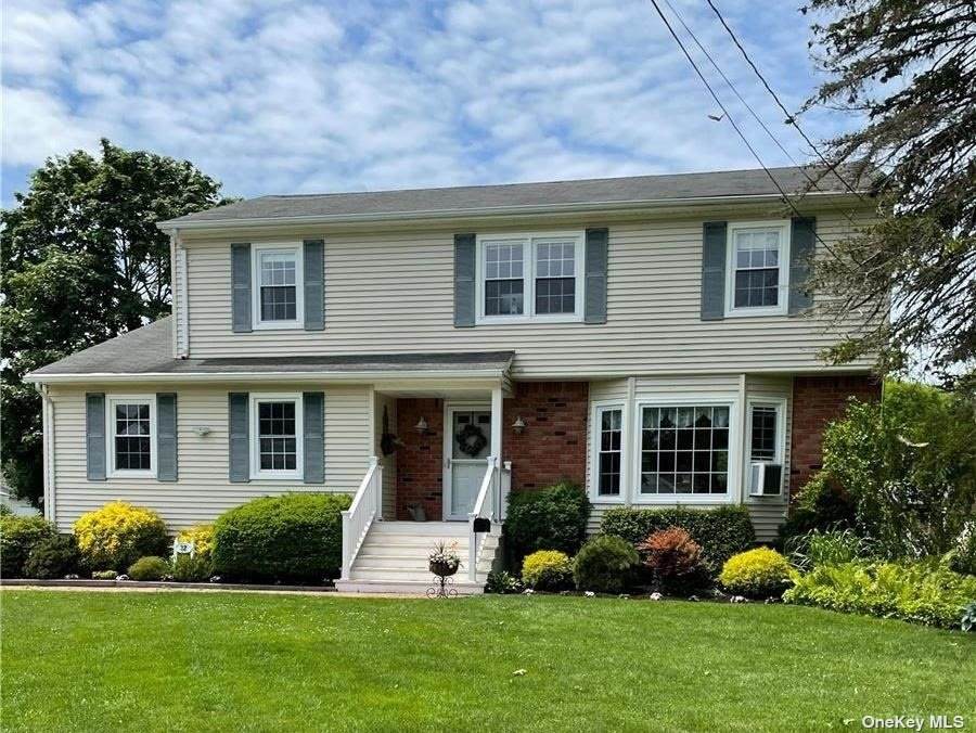 32 Edwards Lane - Photo 1