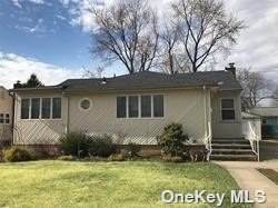 749 Highview Avenue - Photo 1