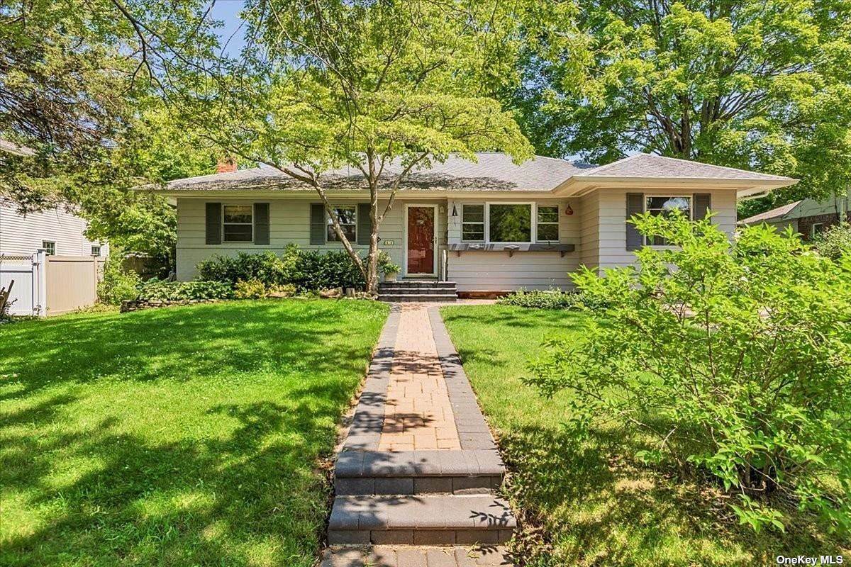 11 Yates Avenue - Photo 1