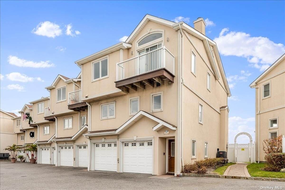 775 Park Avenue - Photo 1