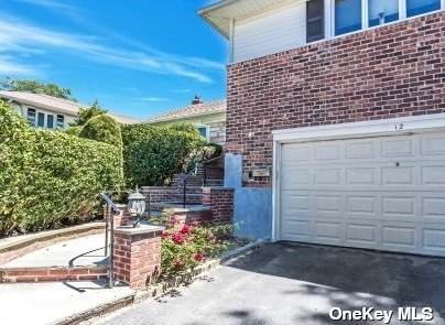 12 Kirkwood Drive - Photo 1