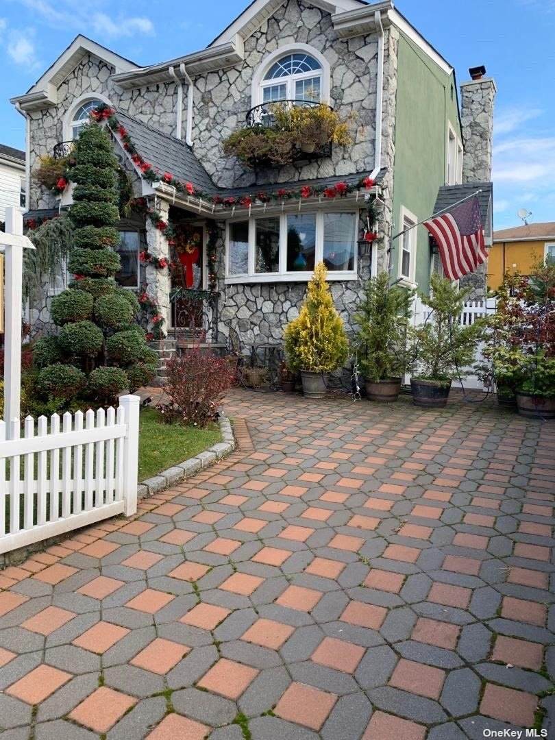 17-41 150th Street - Photo 1