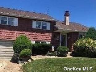 18 Amherst Drive - Photo 1