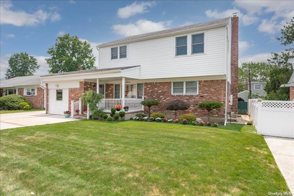 7 Westbury Avenue - Photo 1