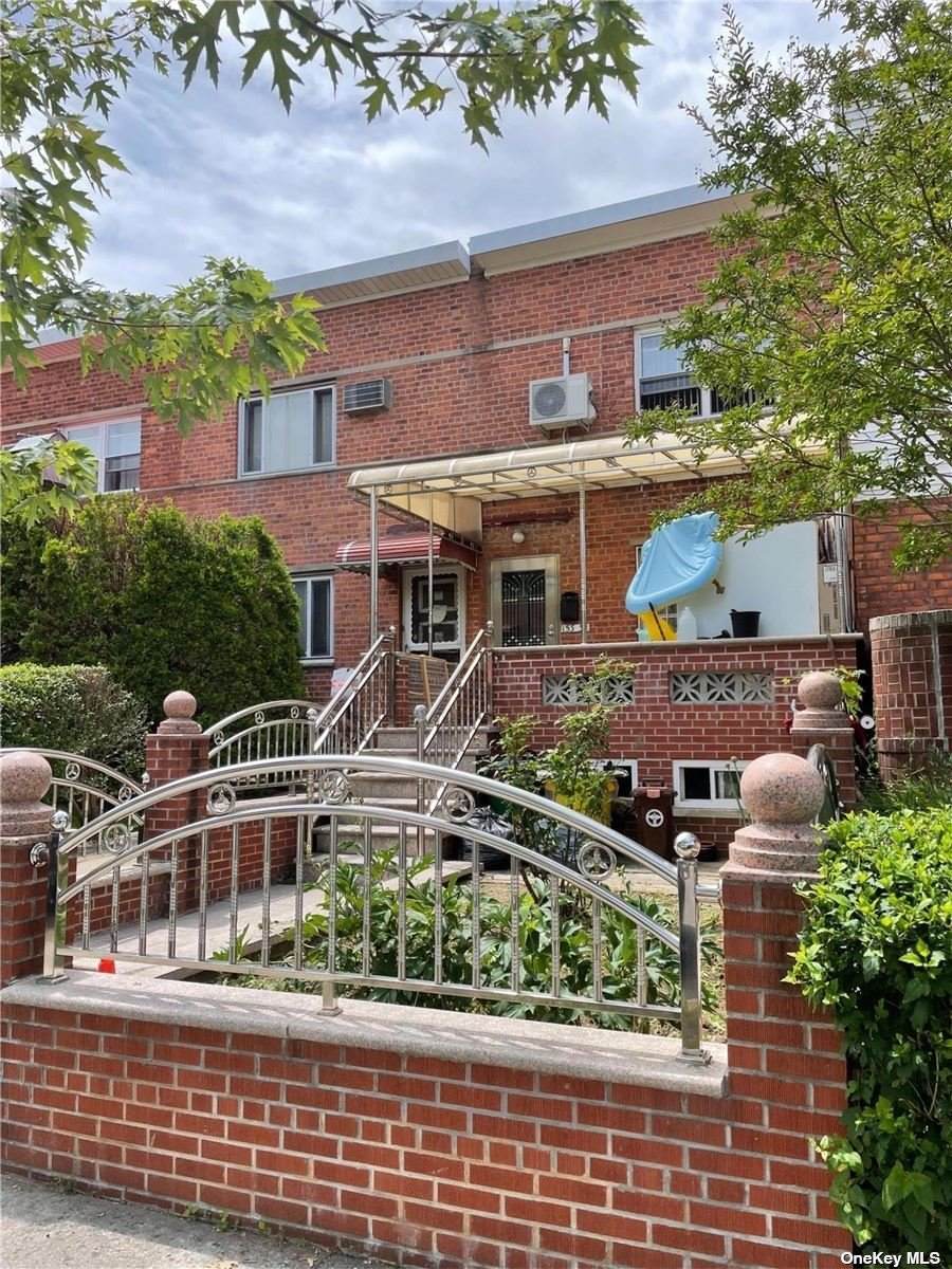 153-32 58th Rd - Photo 1