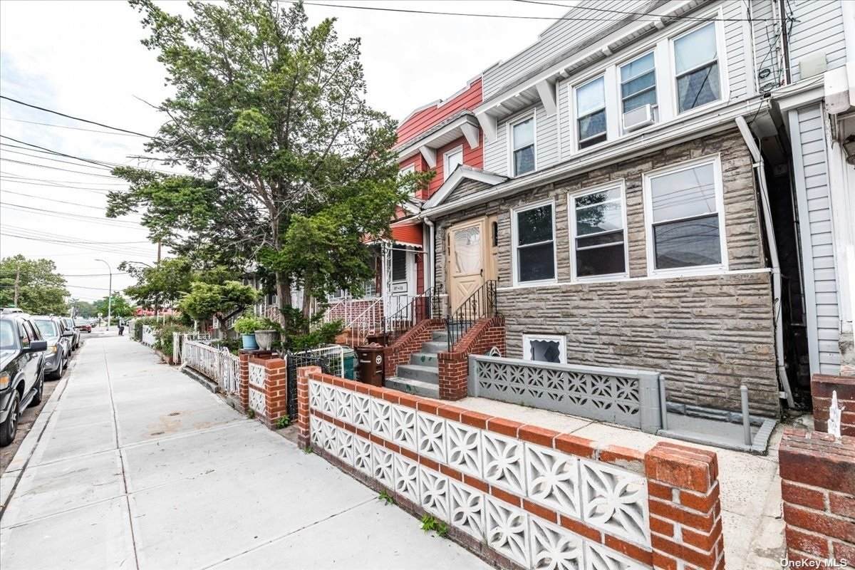 81-10 95 Avenue - Photo 1