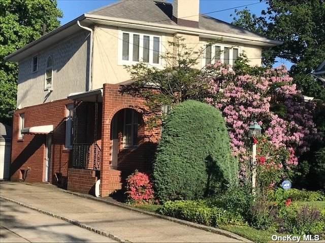 32-17 157 St - Photo 1