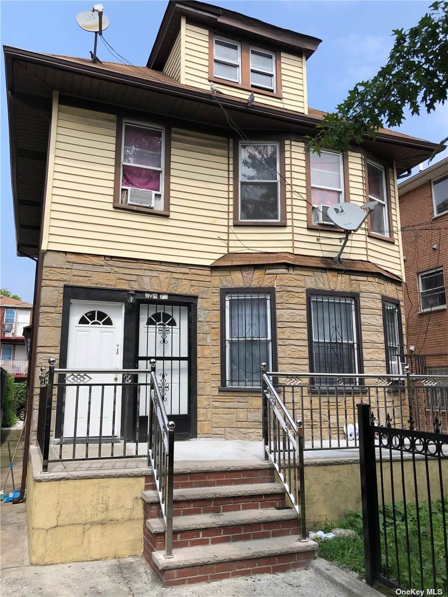 40-73 Denman Street - Photo 1