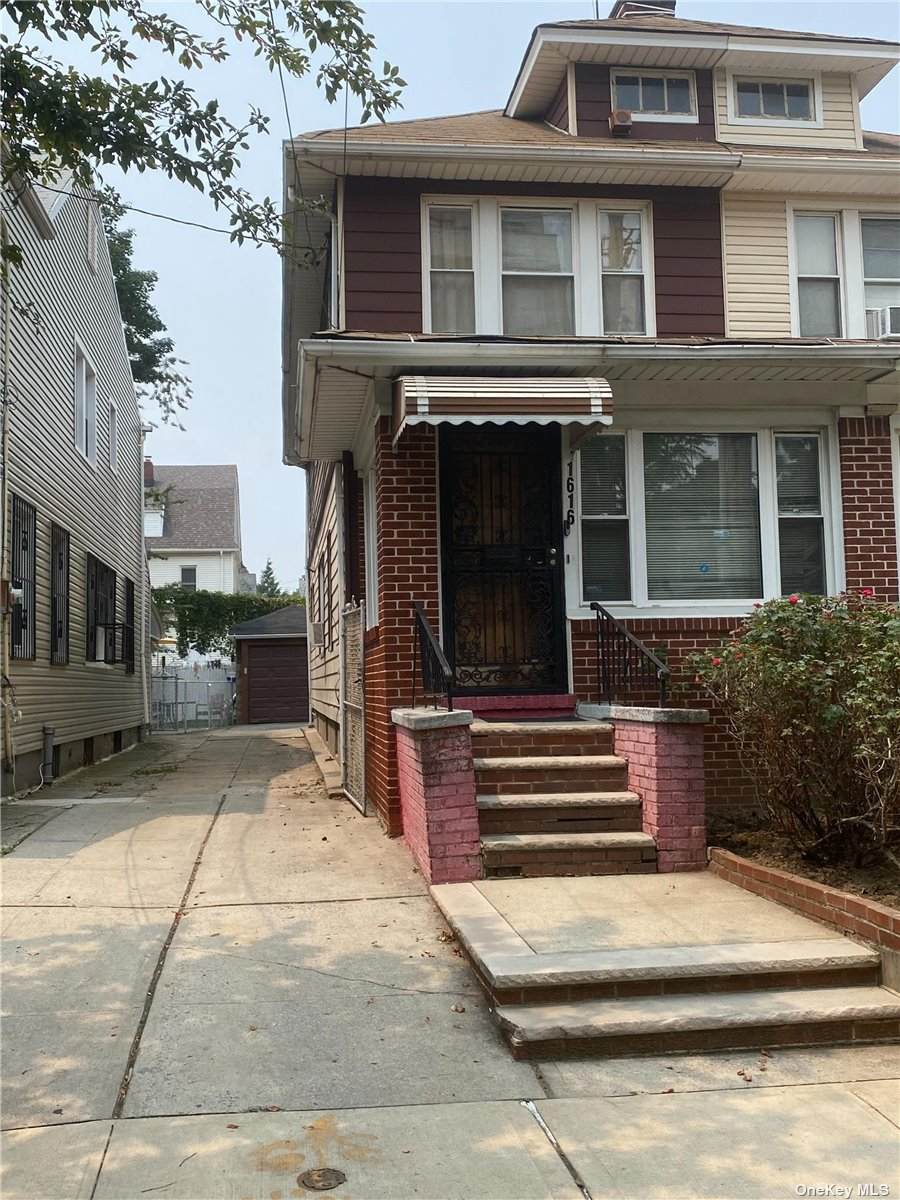 1616 Brooklyn Avenue - Photo 1