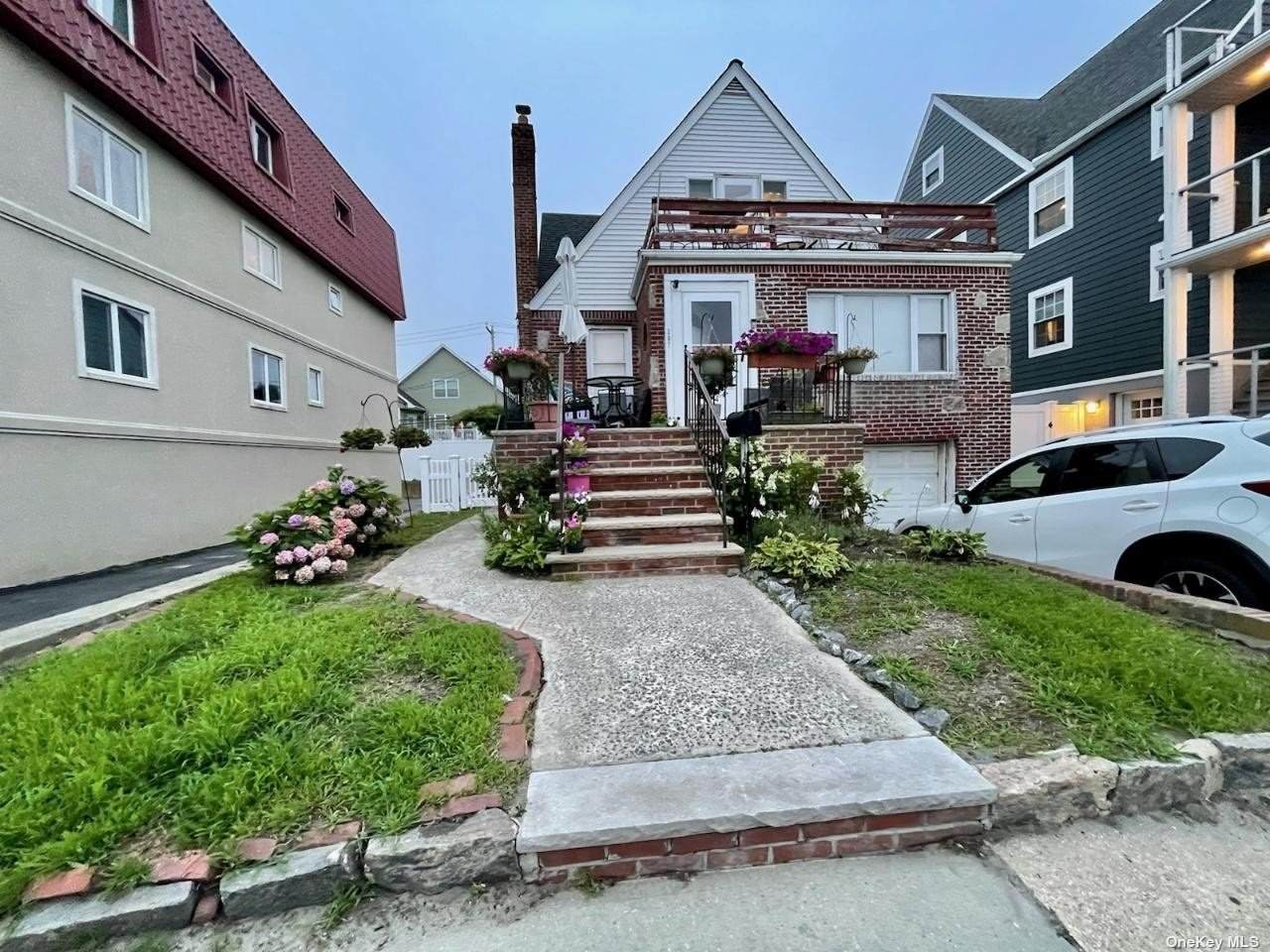 237 Broadway - Photo 1