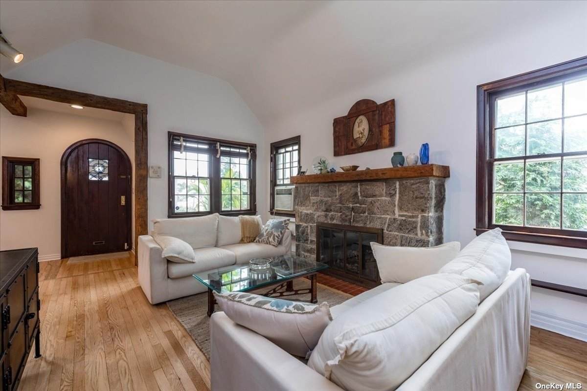 162-57 14 Avenue - Photo 1