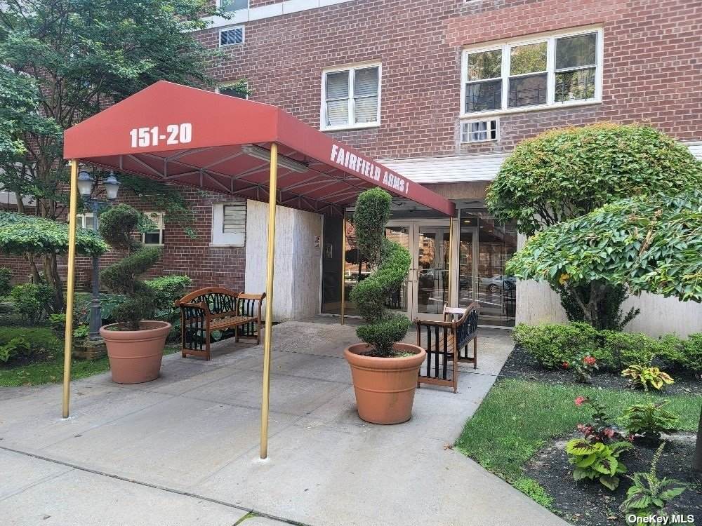 151-20 88th - Photo 1