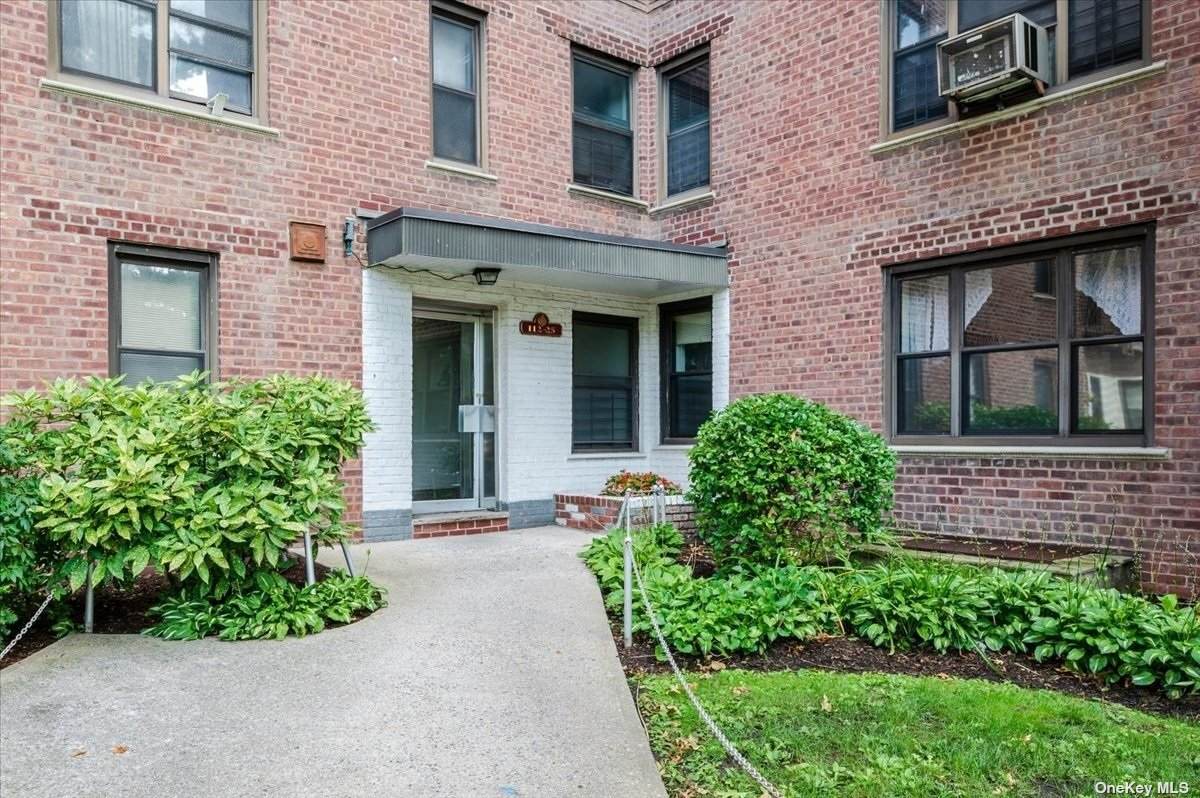 112-25 34 Avenue - Photo 1