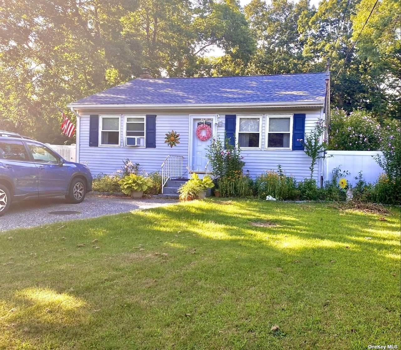175 Parkview Drive - Photo 1