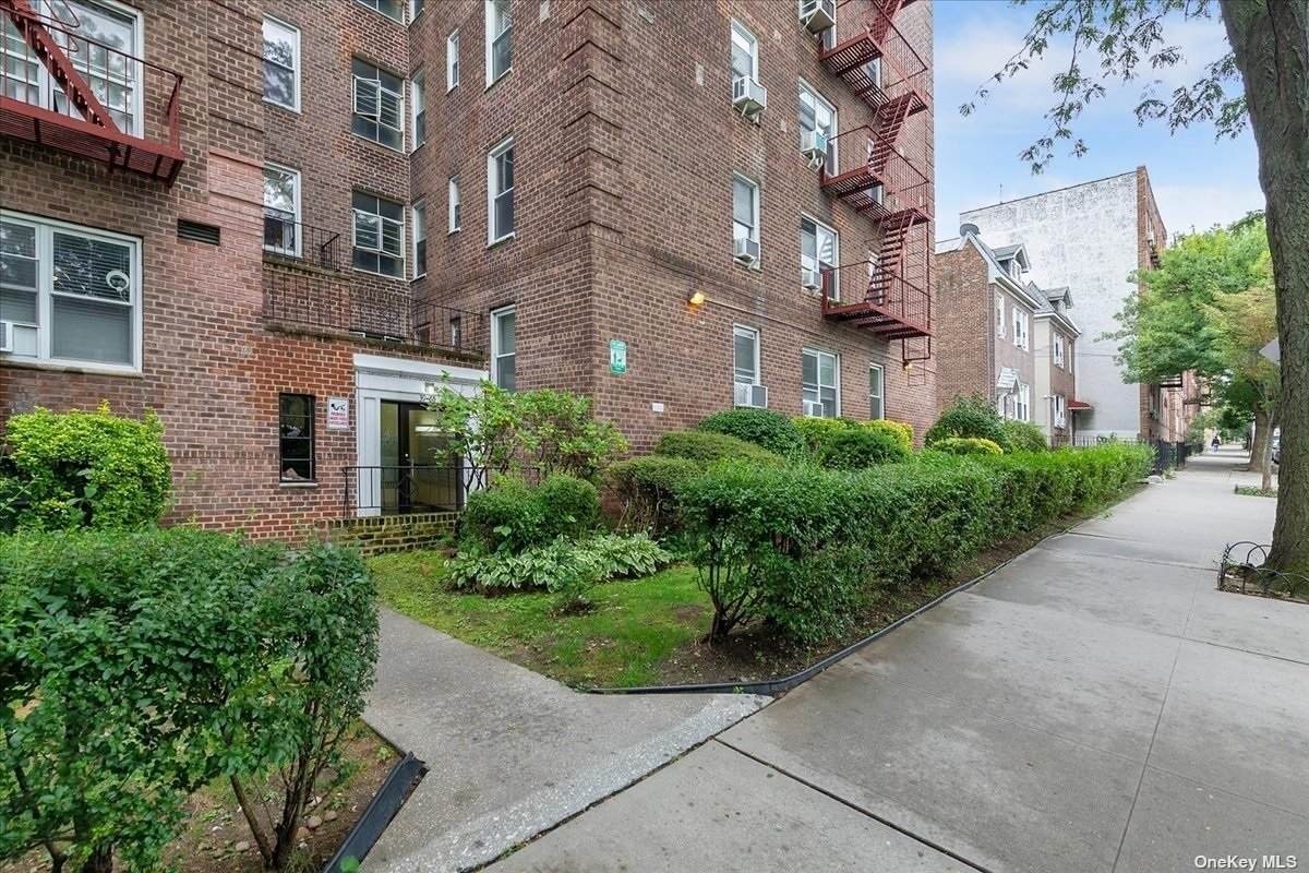 39-65 51 Street - Photo 1