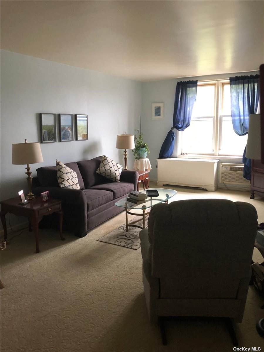 504 Merrick Rd - Photo 1