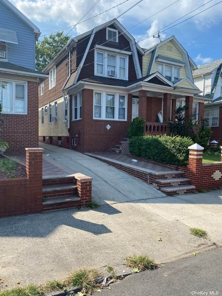 1514 Albany Avenue - Photo 1
