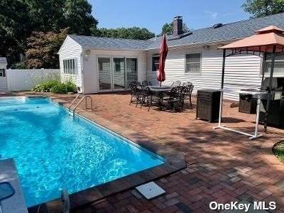 22 Malba Drive - Photo 1