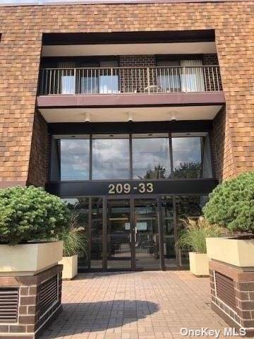 209-33 26 Avenue - Photo 1