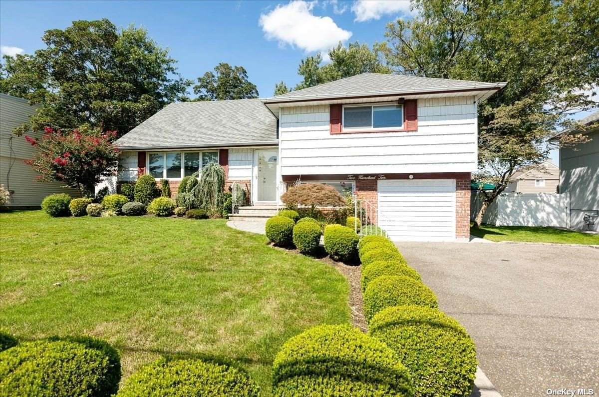 210 Lexington Avenue - Photo 1