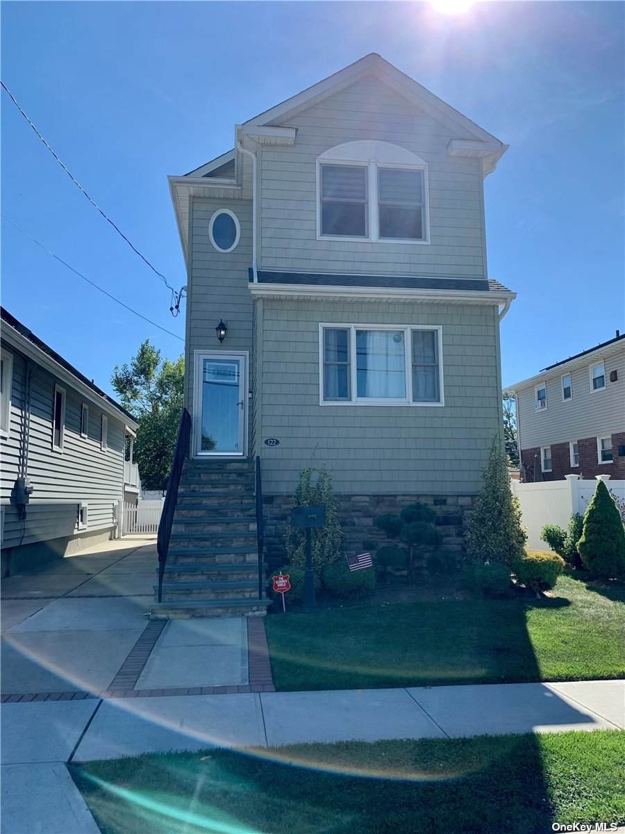 122 Lawson Avenue - Photo 1
