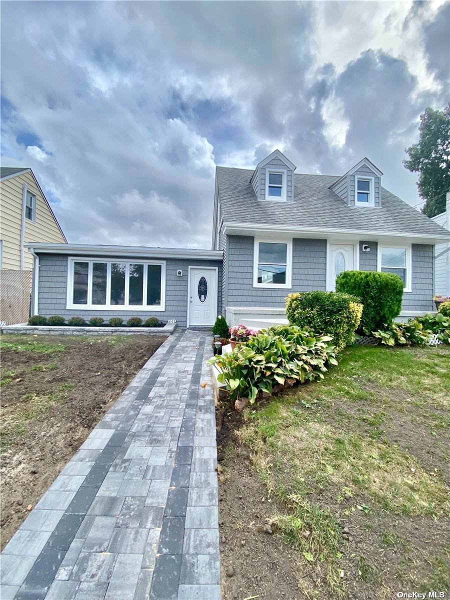 443 Oakley Avenue - Photo 1