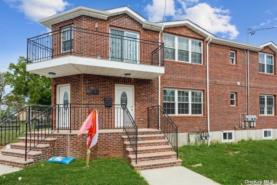 107-33 Robard Lane - Photo 1