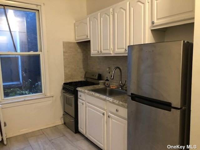 252-10 Northern Boulevard - Photo 1